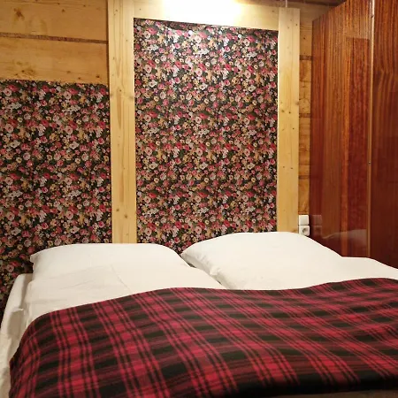 Guest house Cyrhla50 - 2-pokojowe Z Lazienka *