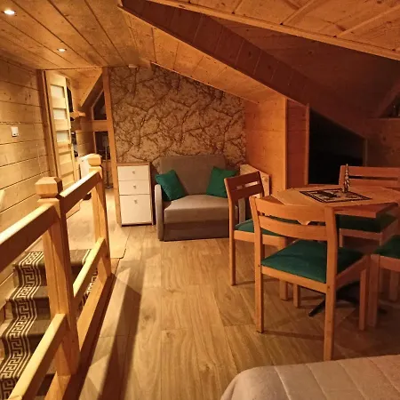 Guest house Cyrhla50 - 2-pokojowe Z Lazienka